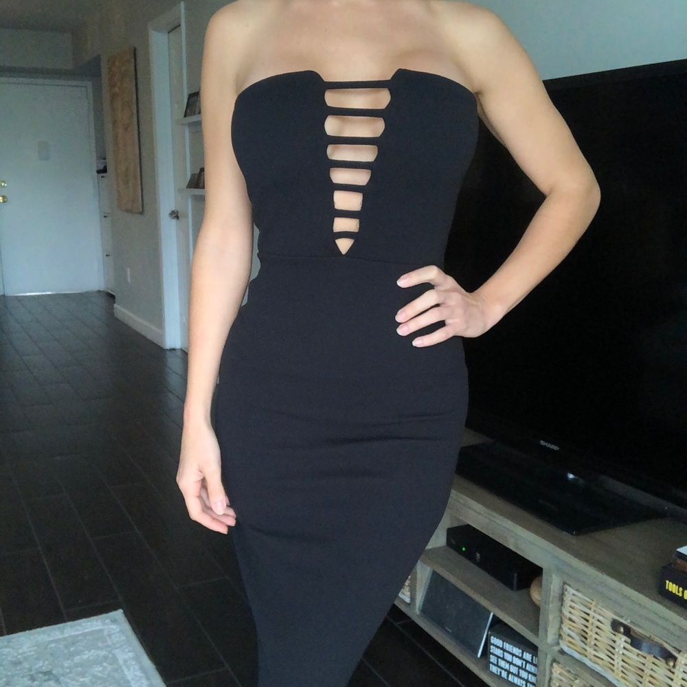 NWT body con stretchy long dress